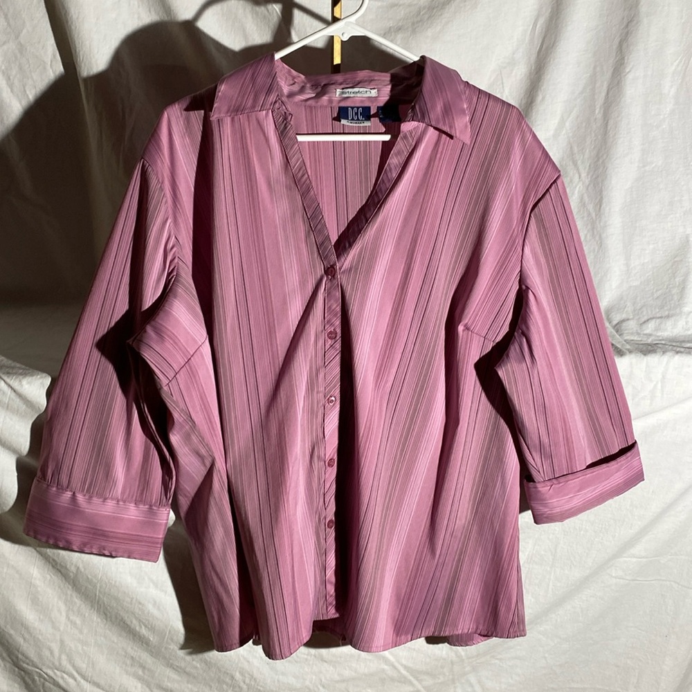 DCGStretch 70% polyester 25% nylon 5% spandex 2X excellent condition non smoker